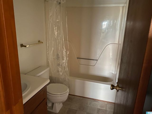2394 ZINNIA DRIVE, Hueytown, AL 35023