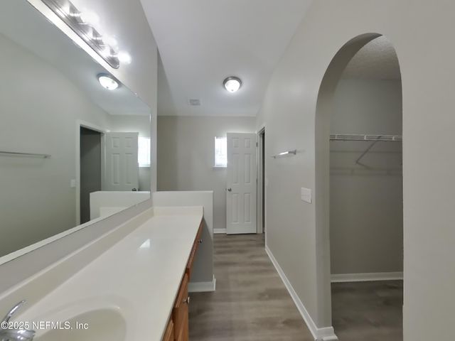 4138 CLEARBROOK COVE Road, Jacksonville, FL 32218