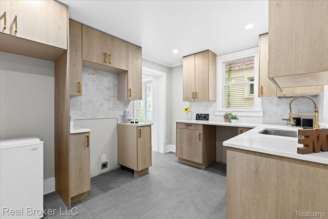 1174 Seward Street, Detroit, MI 48202