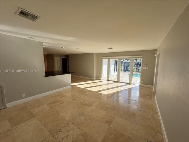 5920 SW 14th St, Plantation, FL 33317