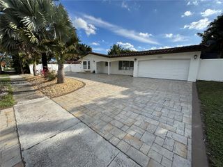 5920 SW 14th St, Plantation, FL 33317