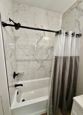 415 W Forest Avenue, Muskegon, MI 49441