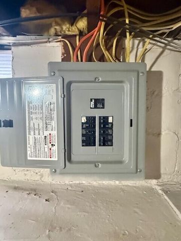 415 W Forest Avenue, Muskegon, MI 49441