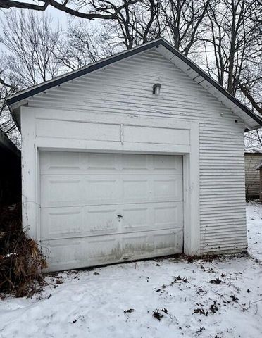 415 W Forest Avenue, Muskegon, MI 49441