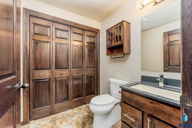 7121 S Bridger Pl Place, Sioux Falls, SD 57108