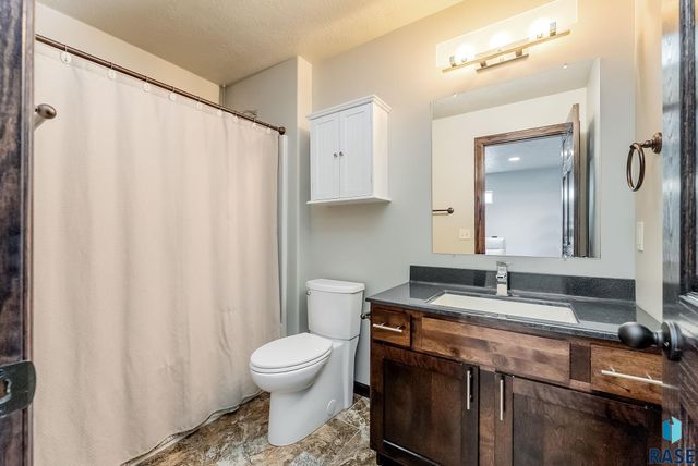 7121 S Bridger Pl Place, Sioux Falls, SD 57108