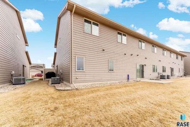 7121 S Bridger Pl Place, Sioux Falls, SD 57108