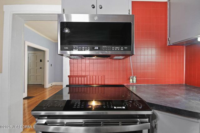 1119 E MCCARTY STREET, Jefferson City, MO 65101