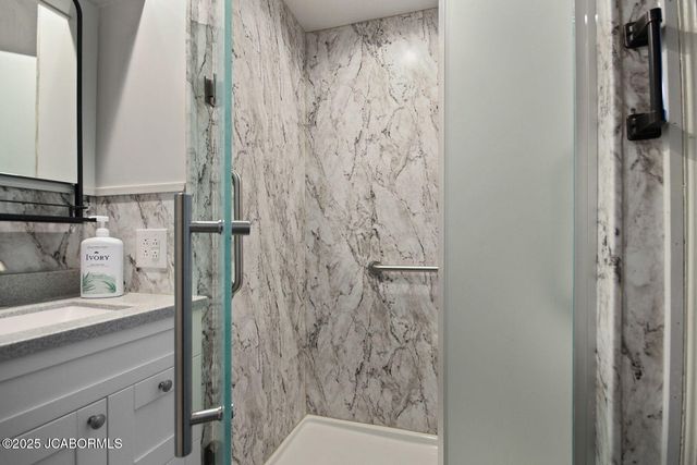 1119 E MCCARTY STREET, Jefferson City, MO 65101