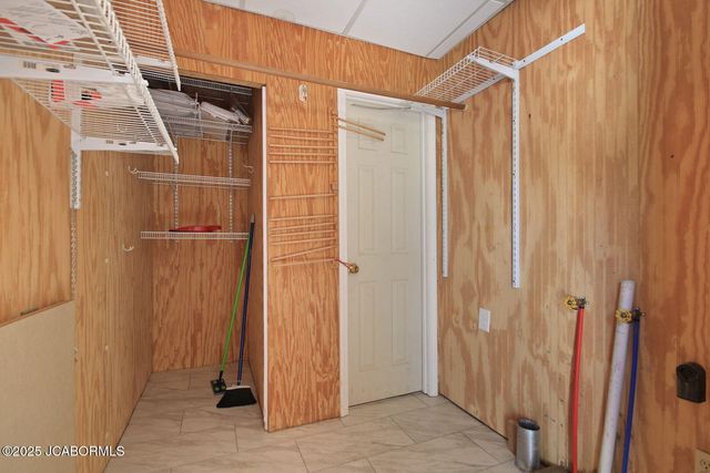 1119 E MCCARTY STREET, Jefferson City, MO 65101