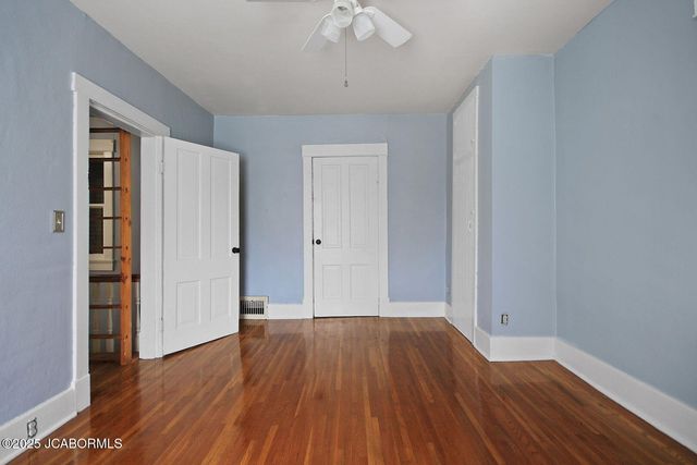 1119 E MCCARTY STREET, Jefferson City, MO 65101