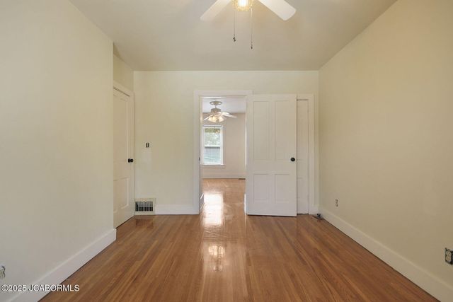 1119 E MCCARTY STREET, Jefferson City, MO 65101