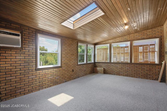 1119 E MCCARTY STREET, Jefferson City, MO 65101