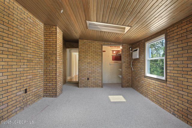 1119 E MCCARTY STREET, Jefferson City, MO 65101