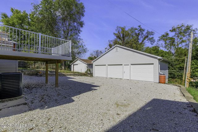 1119 E MCCARTY STREET, Jefferson City, MO 65101