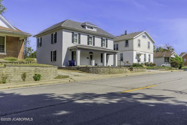 1119 E MCCARTY STREET, Jefferson City, MO 65101