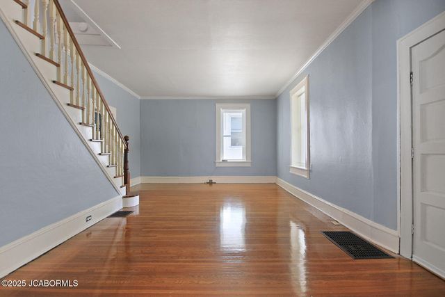 1119 E MCCARTY STREET, Jefferson City, MO 65101