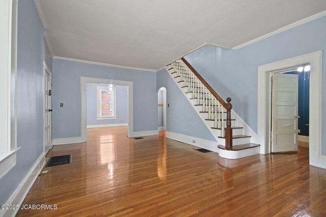 1119 E MCCARTY STREET, Jefferson City, MO 65101