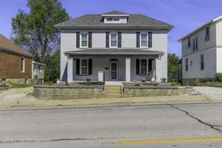 1119 E MCCARTY STREET, Jefferson City, MO 65101