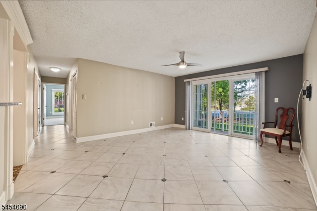 403 Reading Cir, Bridgewater Twp., NJ 08807 — photo 4
