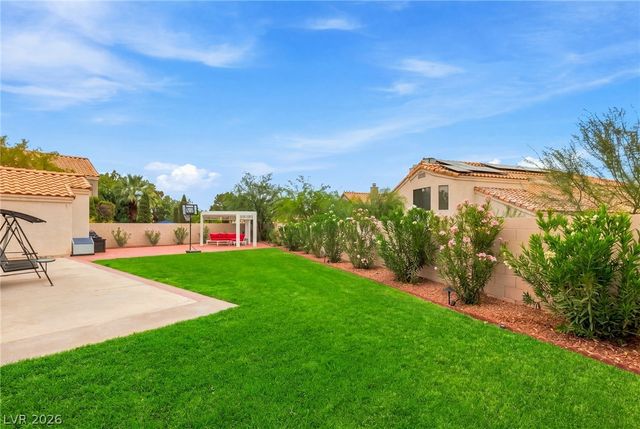 2638 Douglas Circle, Henderson, NV 89074