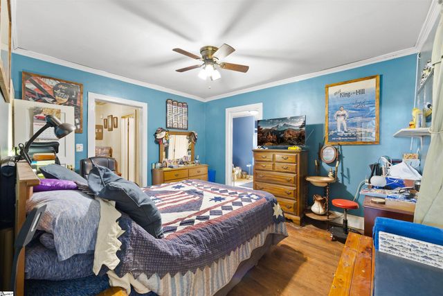 6 Berkley Avenue, Greenville, SC 29609