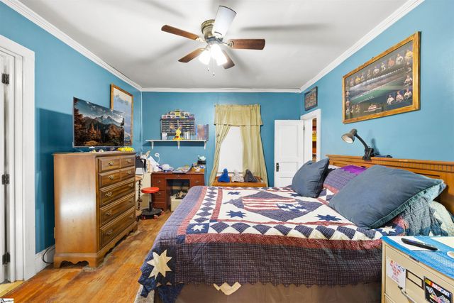 6 Berkley Avenue, Greenville, SC 29609