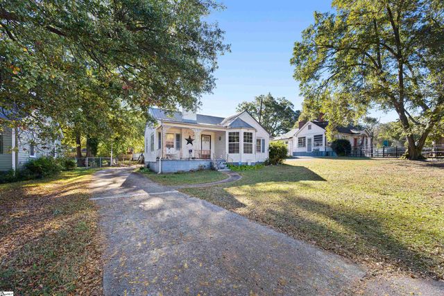 6 Berkley Avenue, Greenville, SC 29609