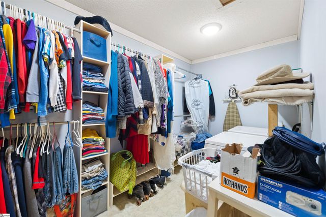 6 Berkley Avenue, Greenville, SC 29609