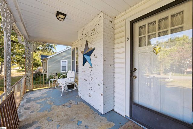 6 Berkley Avenue, Greenville, SC 29609