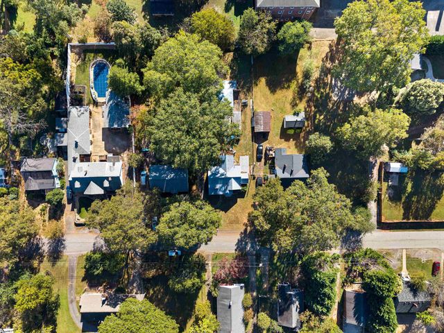 6 Berkley Avenue, Greenville, SC 29609