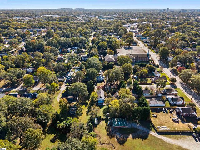 6 Berkley Avenue, Greenville, SC 29609