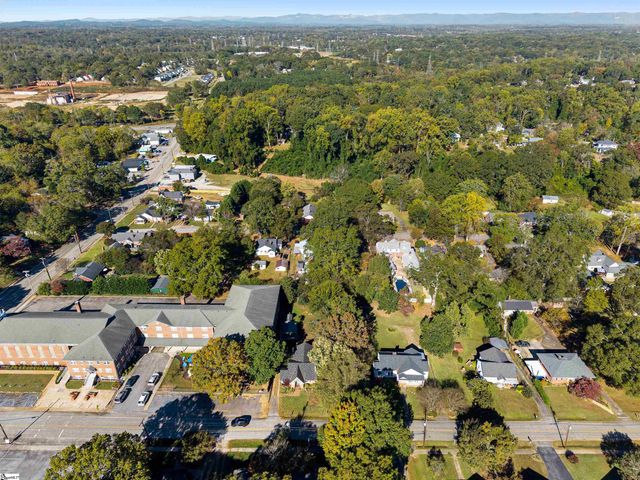 6 Berkley Avenue, Greenville, SC 29609