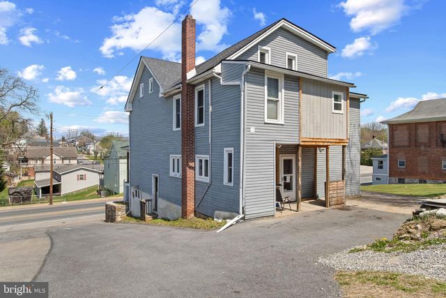 702 W MAIN STREET, Waynesboro, PA 17268