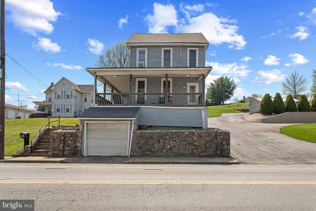 702 W MAIN STREET, Waynesboro, PA 17268
