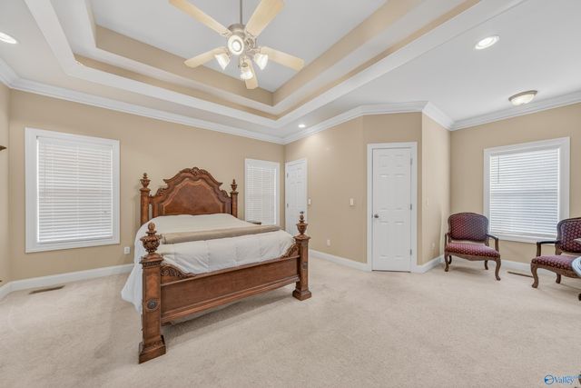 230 Twin Lakes Drive, New Market, AL 35761