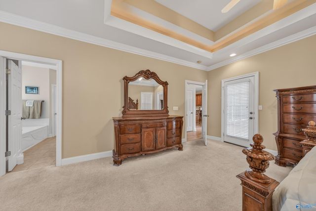 230 Twin Lakes Drive, New Market, AL 35761