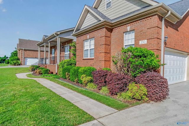 230 Twin Lakes Drive, New Market, AL 35761
