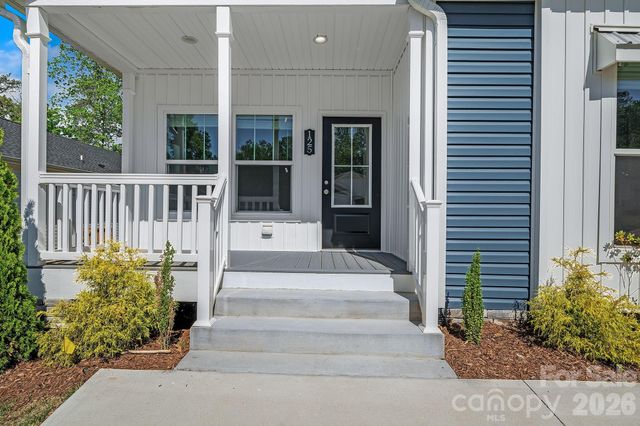 125 Bellamy Road, Asheville, NC 28806