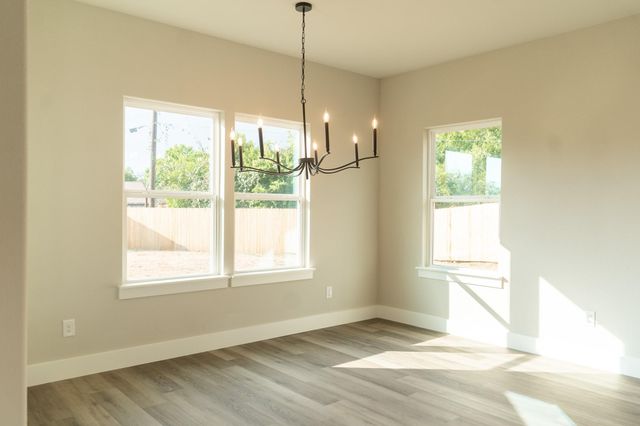 329 String Prairie WAY, Smithville, TX 78957