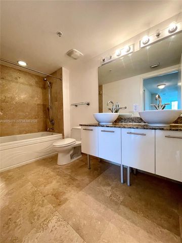41 SE 5th Street 2405, Miami, FL 33131