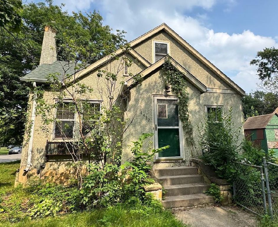 4432 James Avenue N, Minneapolis, MN 55412