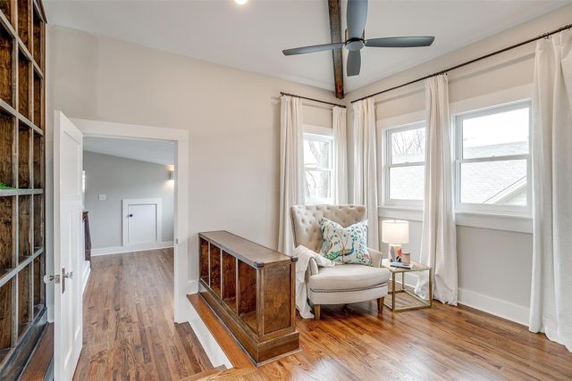 1405 S Henderson Street, Fort Worth, TX 76104
