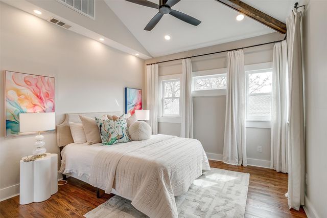 1405 S Henderson Street, Fort Worth, TX 76104