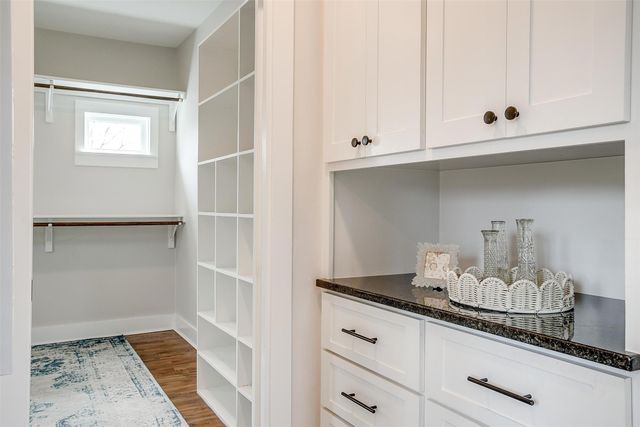 1405 S Henderson Street, Fort Worth, TX 76104