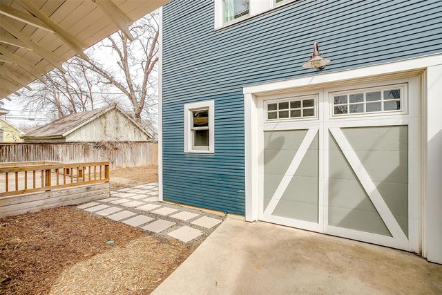 1405 S Henderson Street, Fort Worth, TX 76104