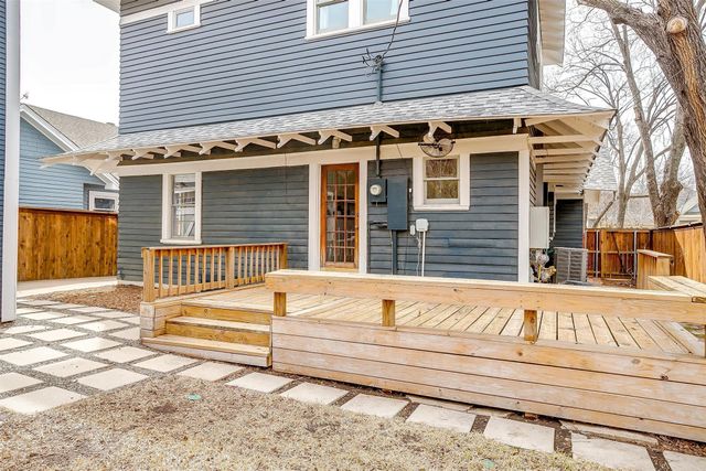 1405 S Henderson Street, Fort Worth, TX 76104
