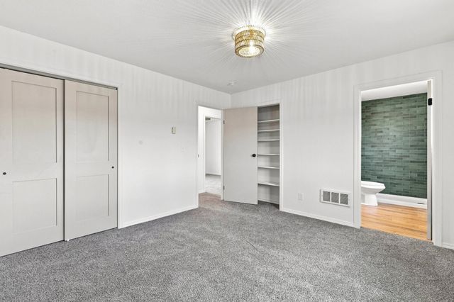 1612 W Mason Rd, Deer Park, WA 99006
