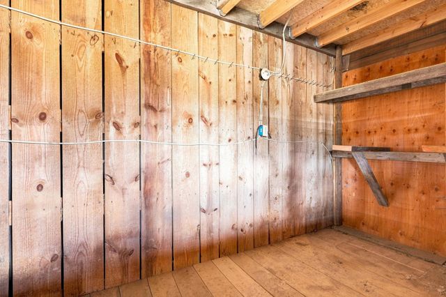 1612 W Mason Rd, Deer Park, WA 99006