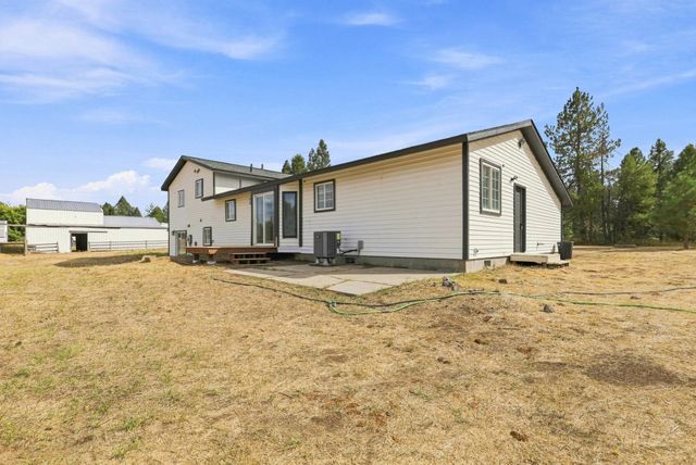 1612 W Mason Rd, Deer Park, WA 99006